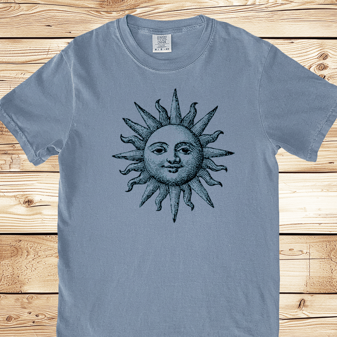 Vintage Engraving Sun Face Relaxed Fit Tee - Ramblin Road