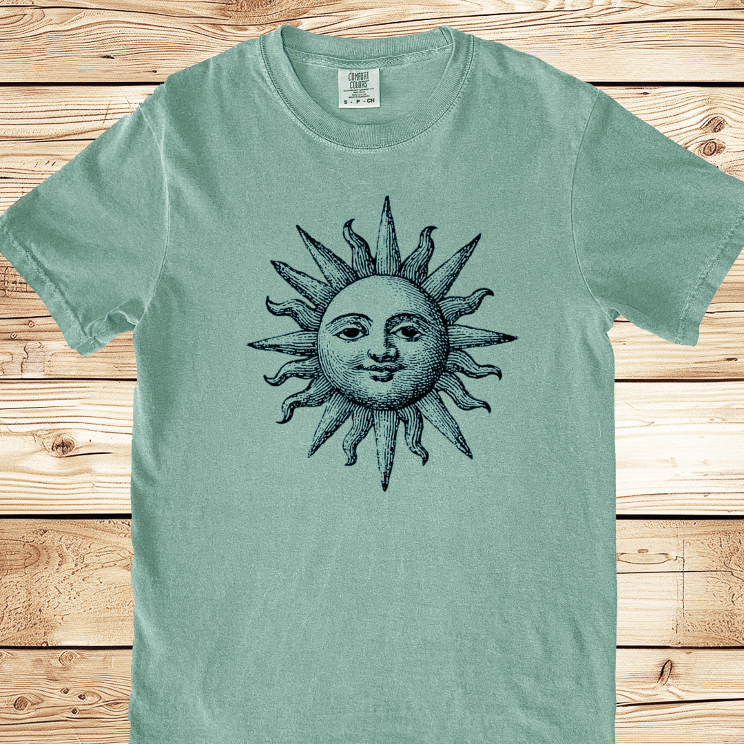 Vintage Engraving Sun Face Relaxed Fit Tee - Ramblin Road