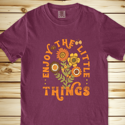 1855 Enjoy Little Things Flowers Vintage L Relaxed Fit Tee - Berry